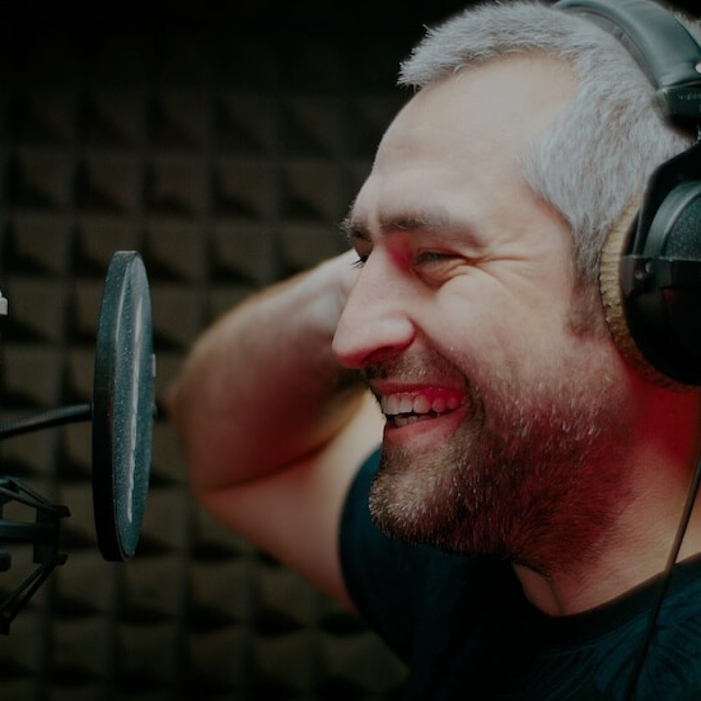 Песня «Эмоции», записанная на студии Corona Records